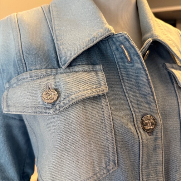 2024 CHANEL Light Blue Denim Jacket coco beach so 40 - Picture 3 of 11